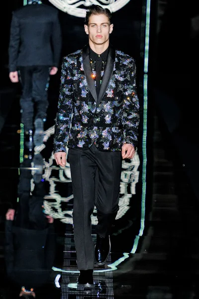 Look 47